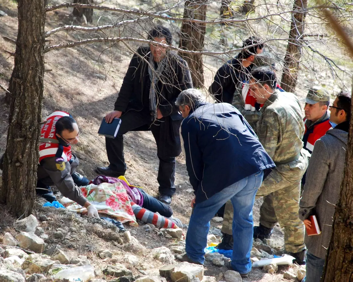 Ormanda Katledilen Genç Kızın Kimliği Belli Oldu