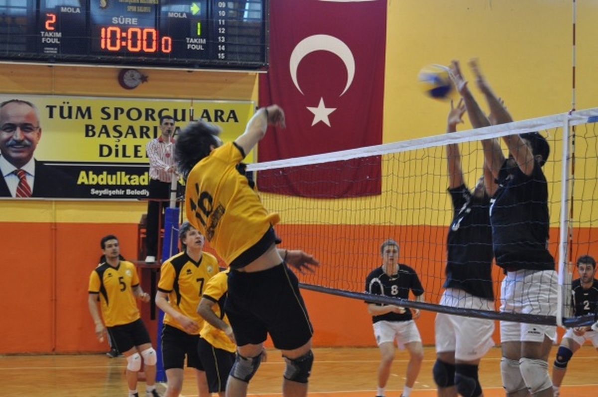 Seydişehir Belediyesi Diyanet Gençlik\'i 3-1 Yendi
