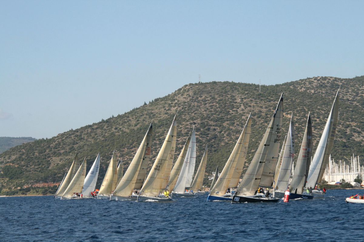 Yelken Yarışlarının 2 Ayağı Başlıyor