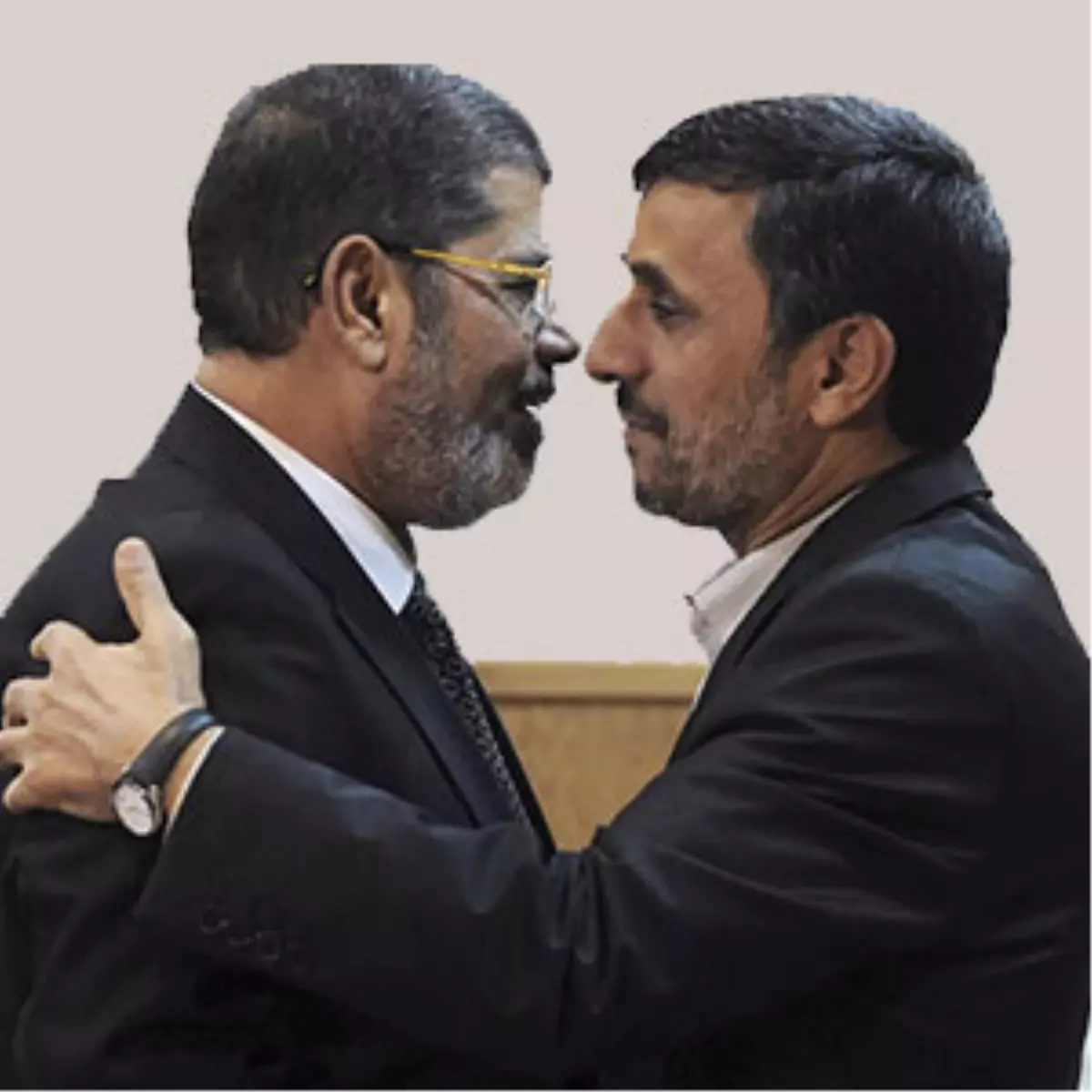 Ahmedinejad, Mısır\'a Gitti