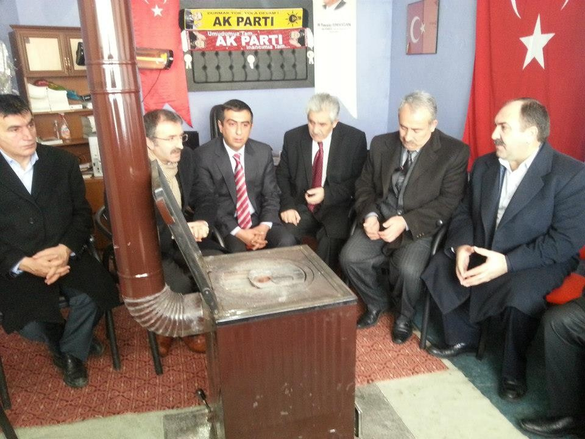 AK Parti Erzurum Milletvekili Yavilioğlu, Köprüköy İlçe Teşkilatını Ziyaret Etti