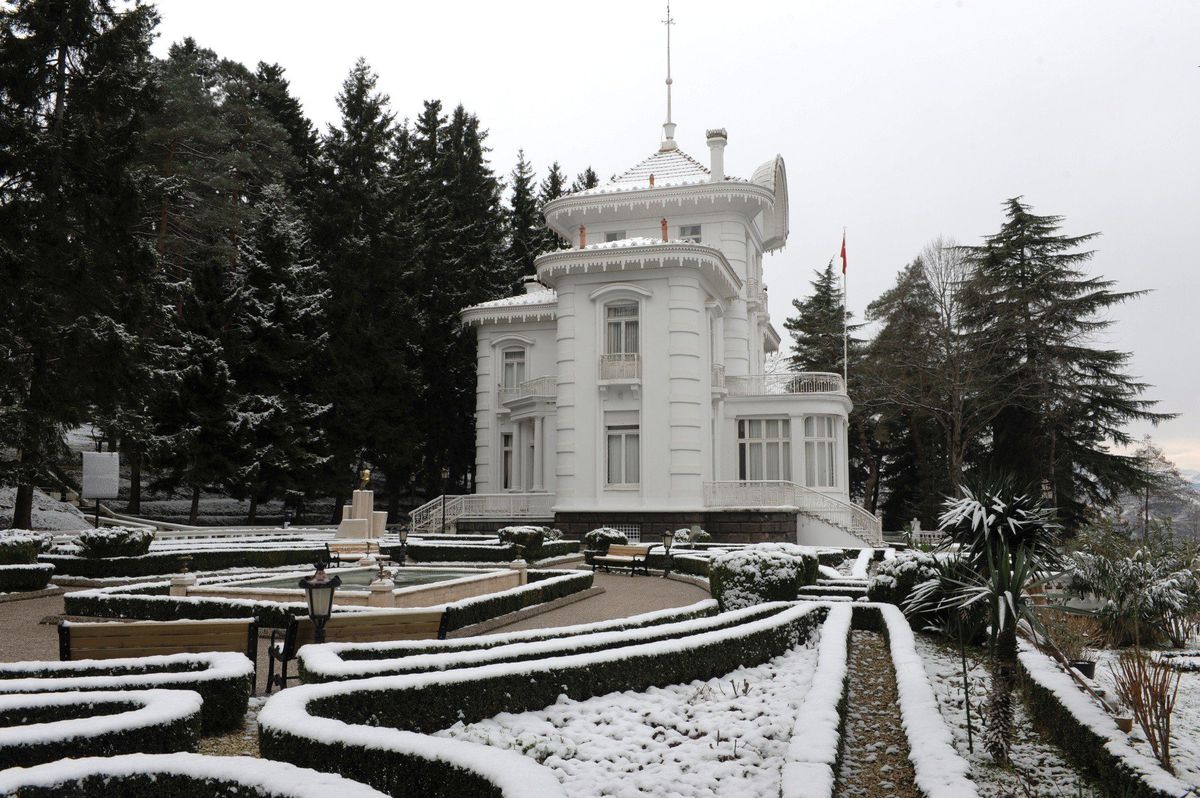 Atatürk Köşkü Restore Ediliyor