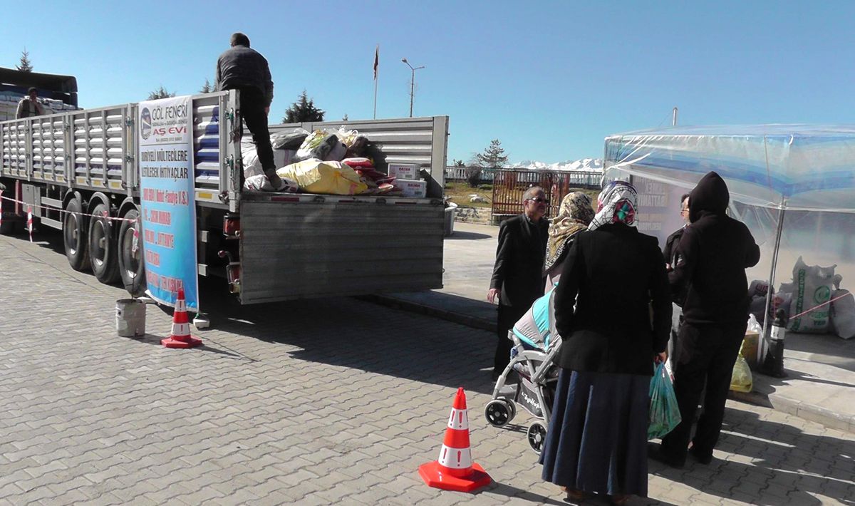 Beyşehir\'den Suriyeli Mültecilere Yardım Seferberliği