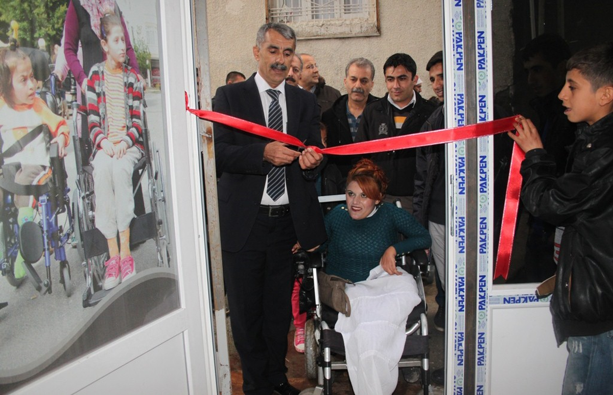 Cizre\'de Engelsiz Hayat Derneği Hizmete Açıldı