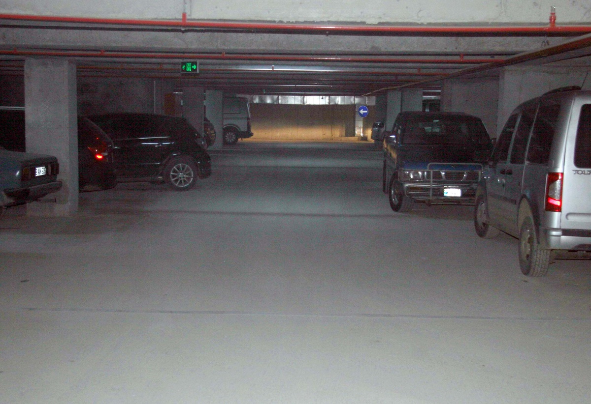Cumhuriyet Meydanı\'ndaki Otopark Geçici Olarak Devreye Alındı