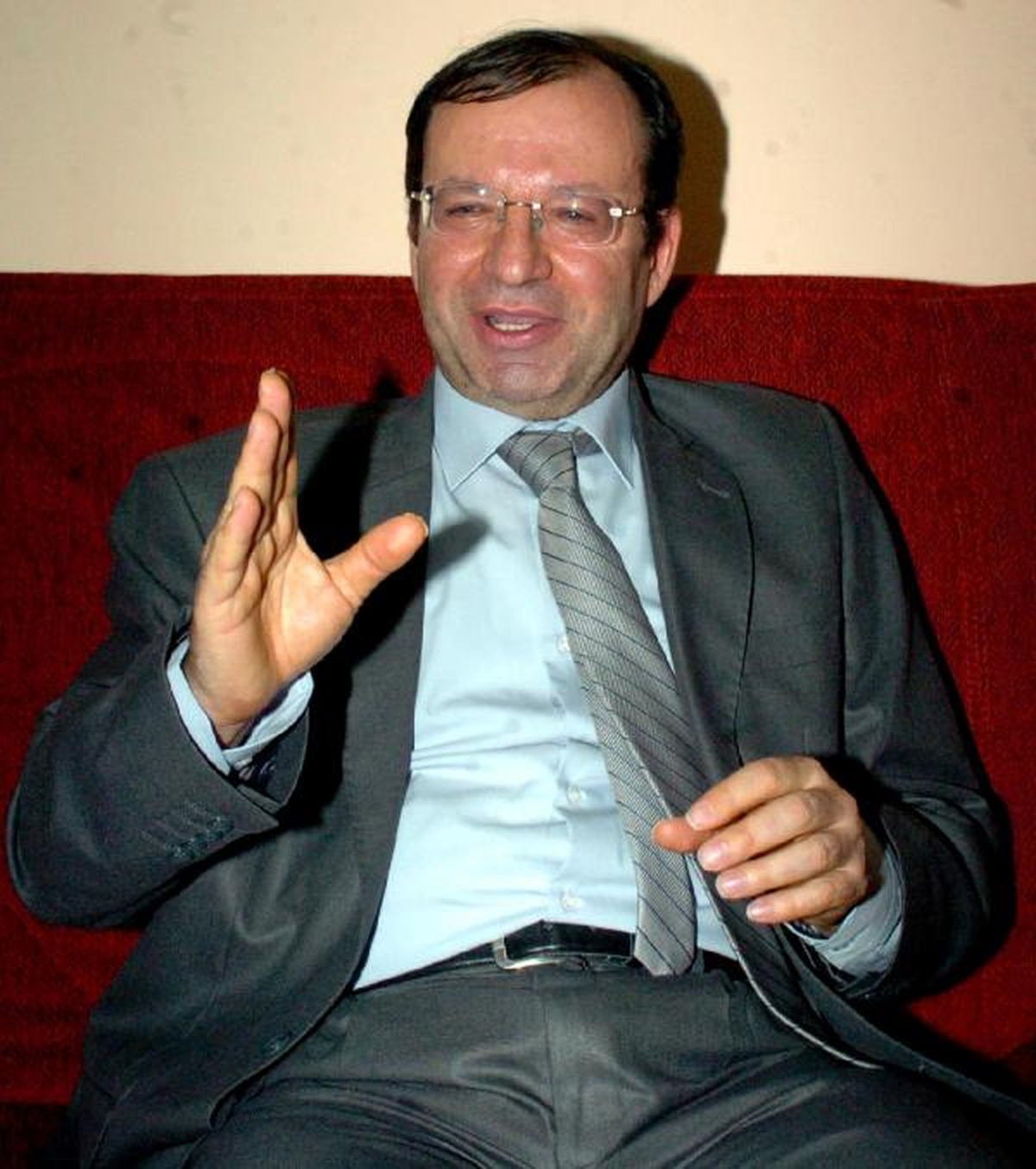 "Elektronik Sigara, Sigaraya Özendiriyor"