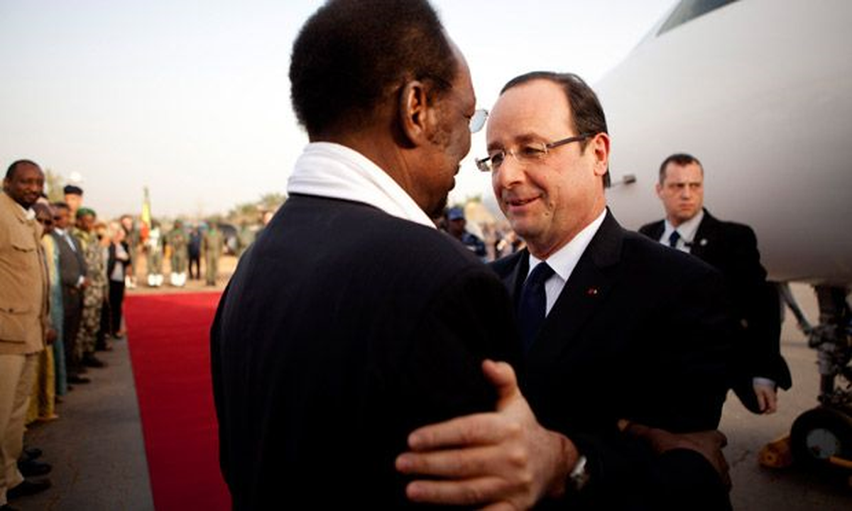 Fransa Cumhurbaşkanı Hollande: "Mali\'ye Uluslararası Hukuk İçerisinde Müdahale Ettik"