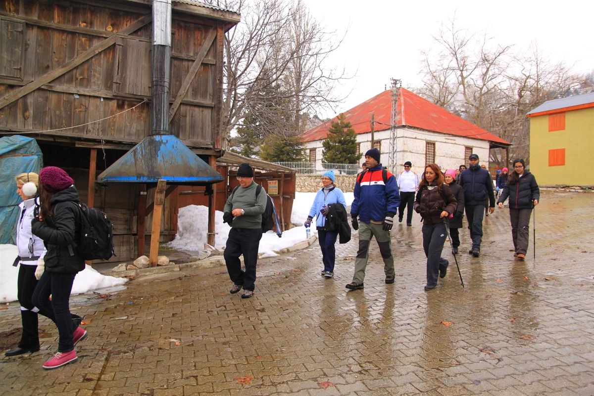 Kızıldağ Yaylasında Kar Yürüyüşü