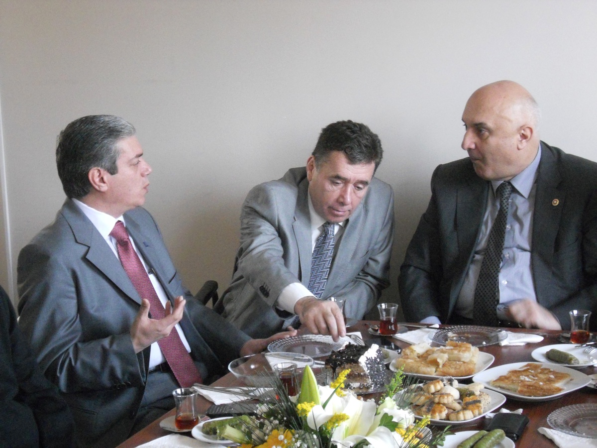 Makine Mühendisleri Milletvekilini Ağırladı