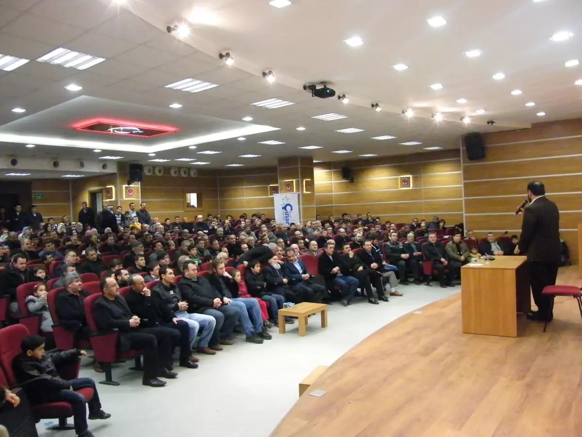 "Namazla Diriliş" Konferansına Büyük İlgi