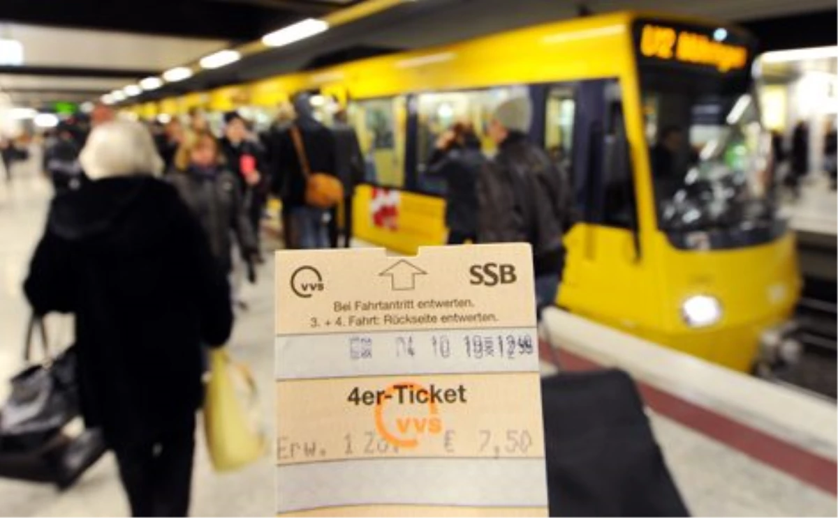 Almanya\'da Toplu Taşıma Araçlarını Kullanma Sayısı 11 Milyarı Aştı
