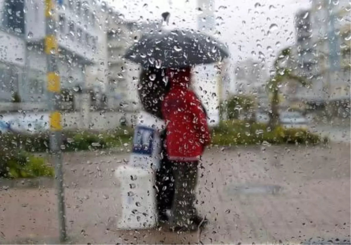 Antalya İçin Şiddetli Yağış ve Kuvvetli Rüzgar Uyarısı