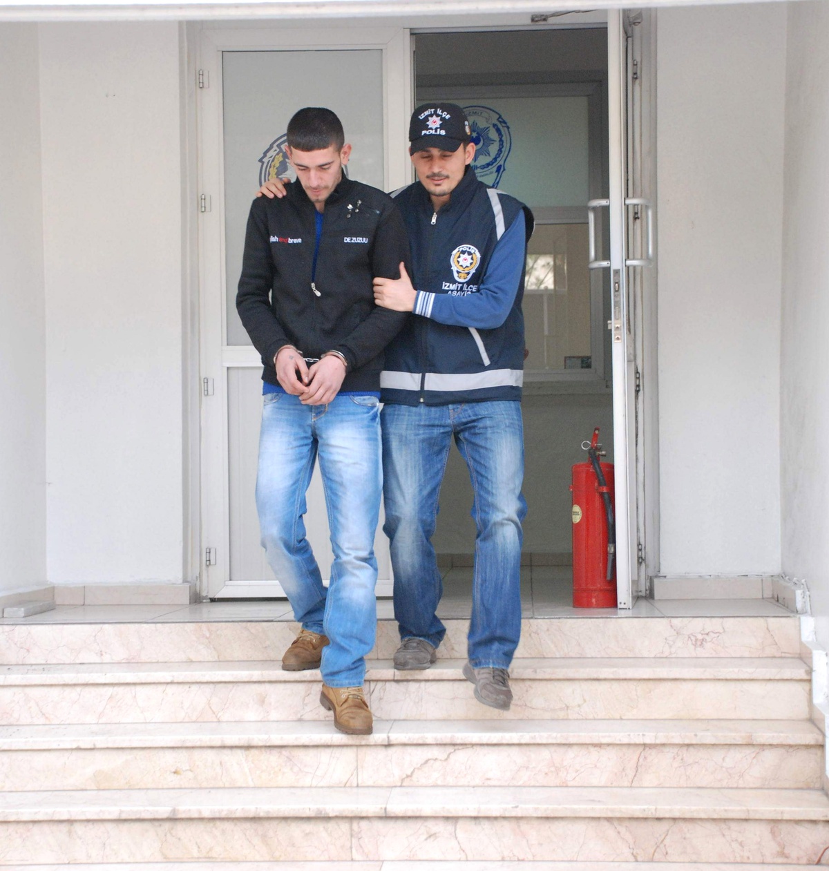 Bozuk Para Çalan Hırsızlar Yakalandı