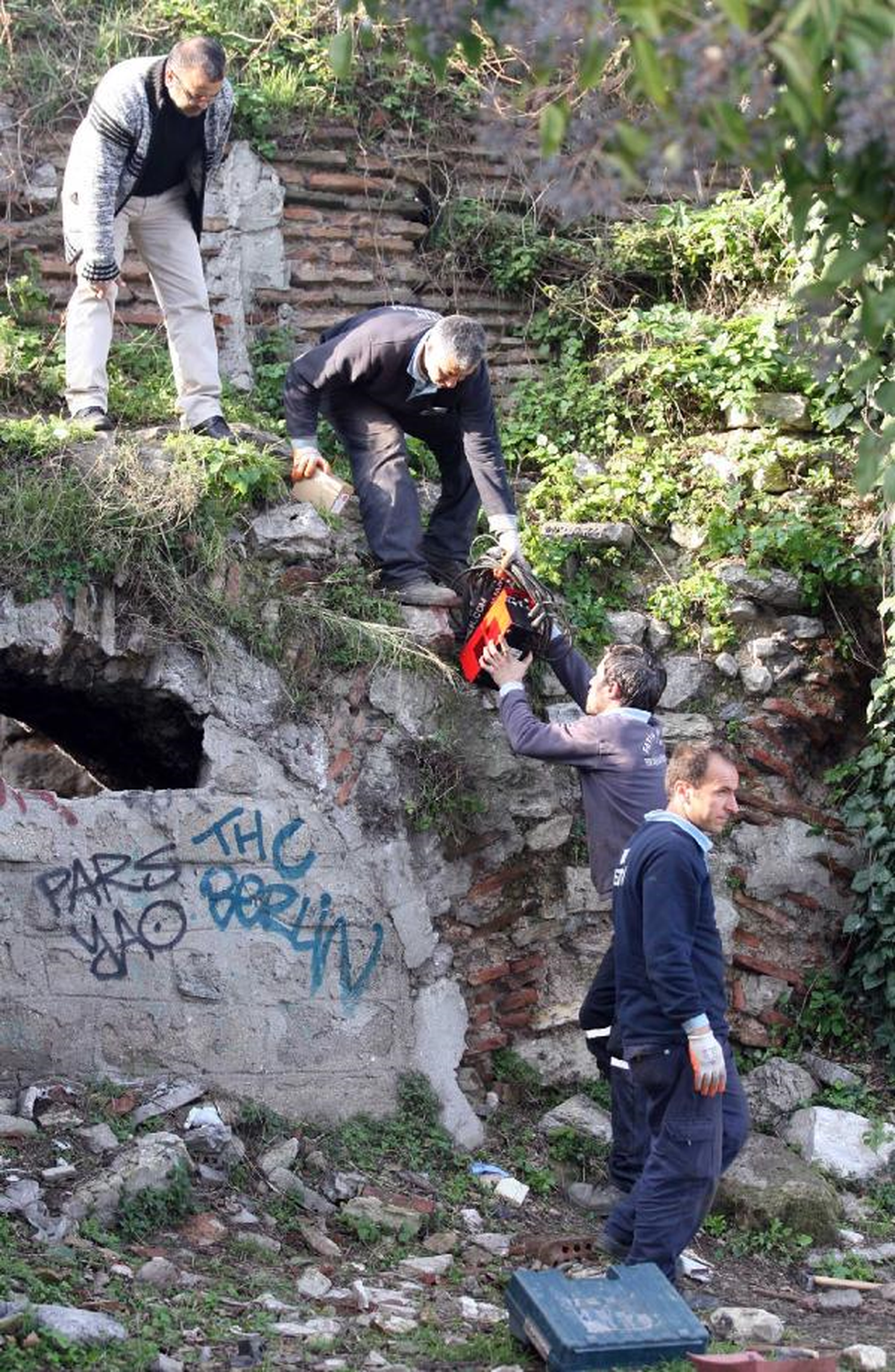 Cesedin Bulunduğu Dehliz Kapatıldı