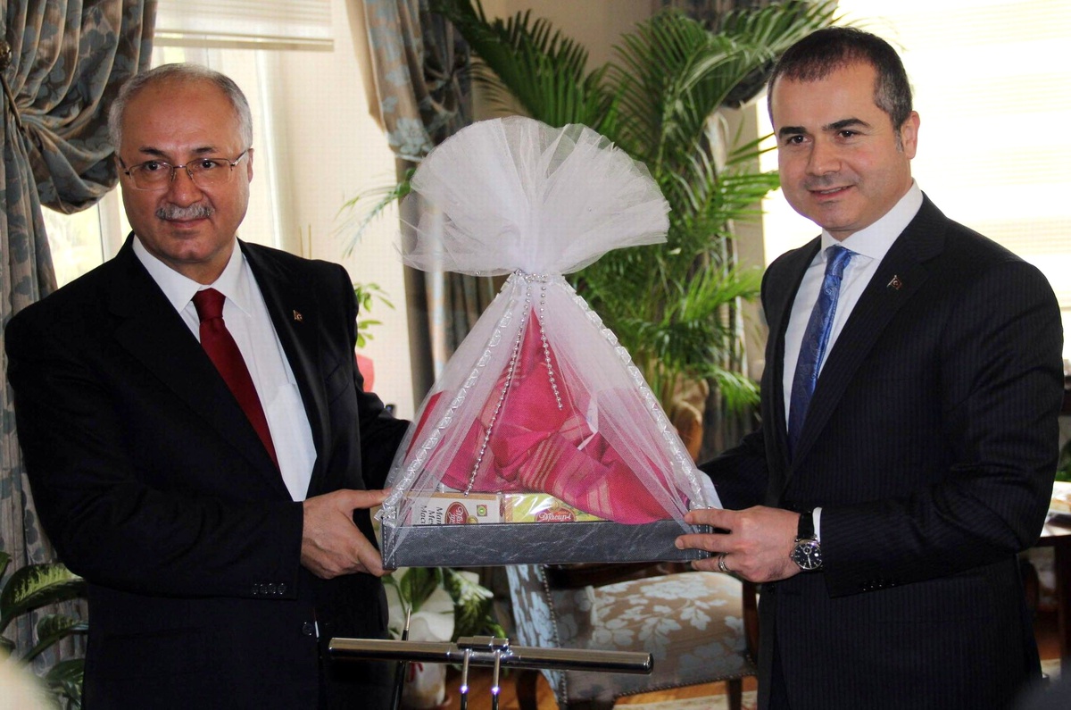 Gençlik ve Spor Bakanı Suat Kılıç, Manisa\'da