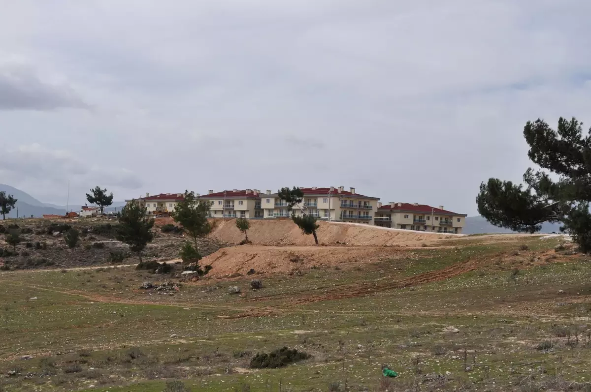 Hastane, Okul ve Garaj Üçgenine Yol Yatırımı