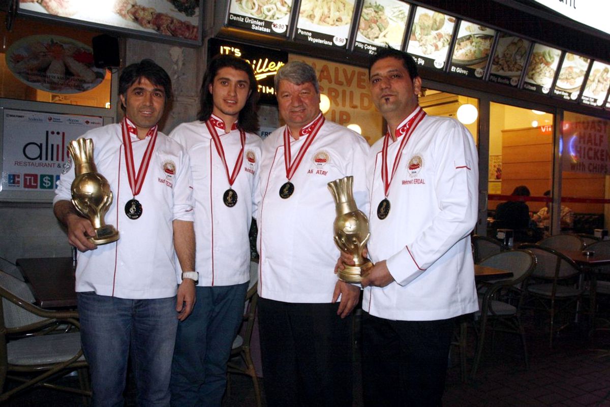 Marmarisli Aşçılar Madalya ile Döndü