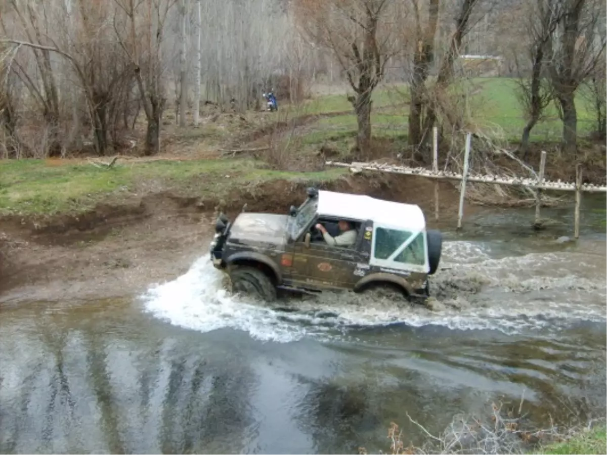 Off-Road Tutkunları Seydişehir\'de Buluştu