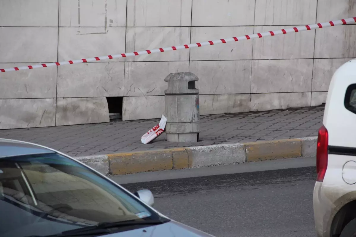 Şüpheli Paketten Çocuk Ayakkabısı Çıktı