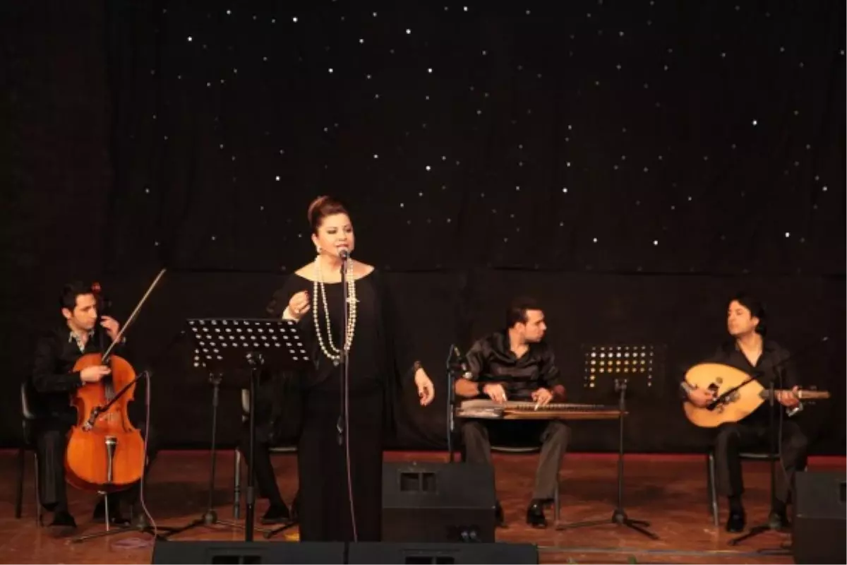 Çiğdem Gürdal ile İki Kelime Mest Etti