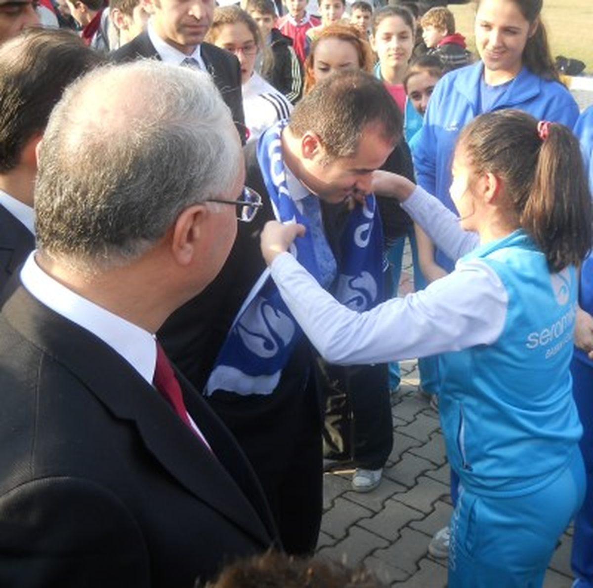 Filenin Kuğularından Bakan Kılıç\'a Karşılama!