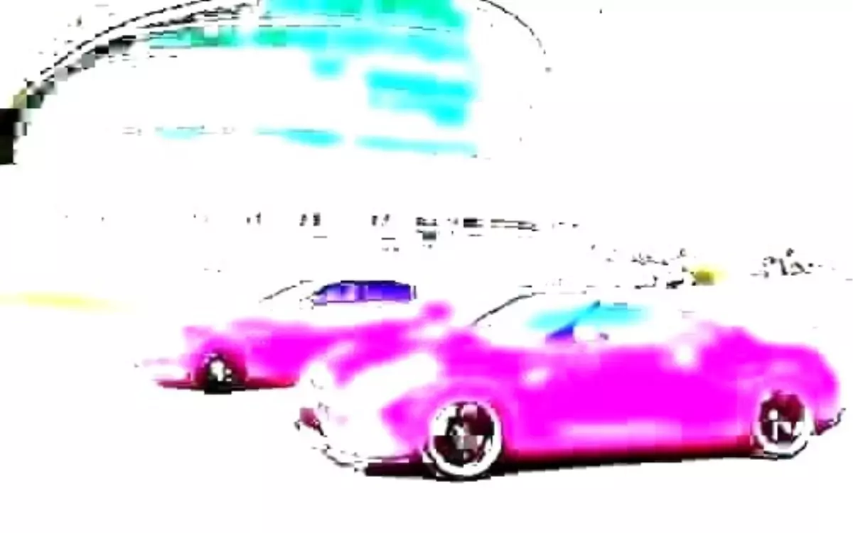 Krom Pembe Renkli Nissan Gt-R