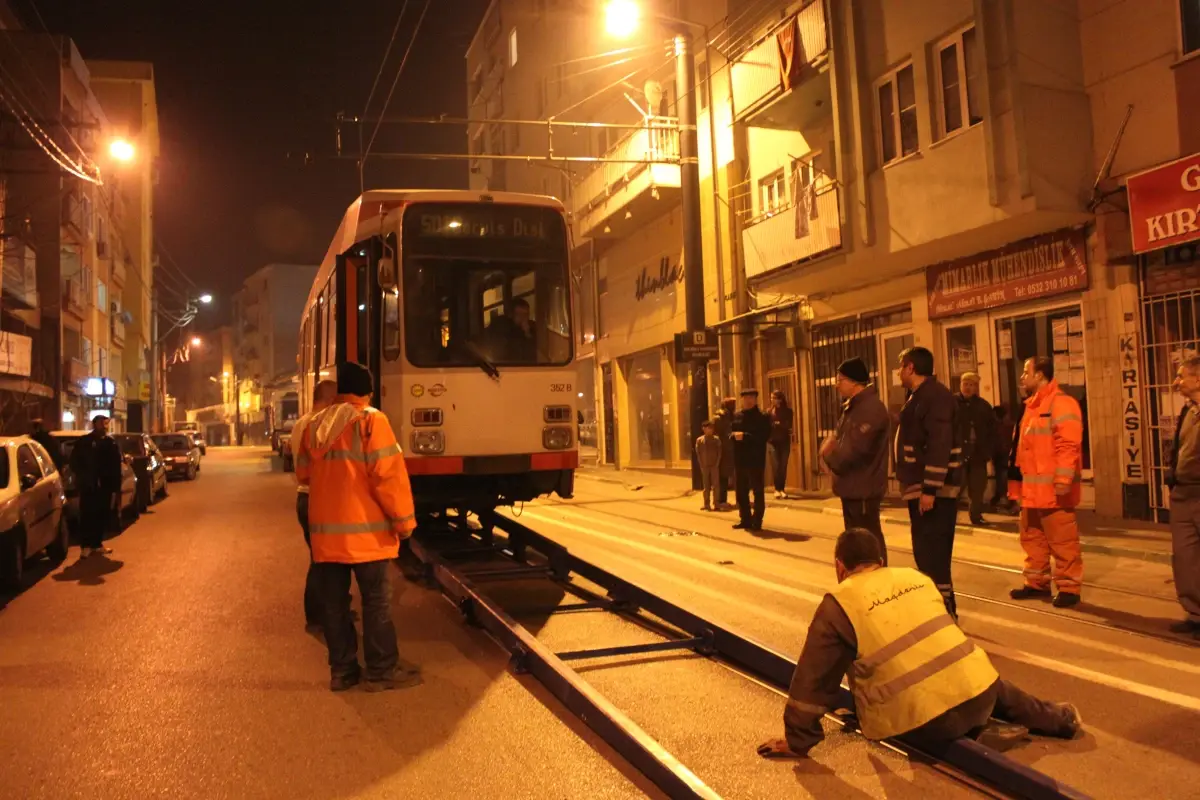 Nostaljiik Tramvayın Yeni Vagonları Raylarda