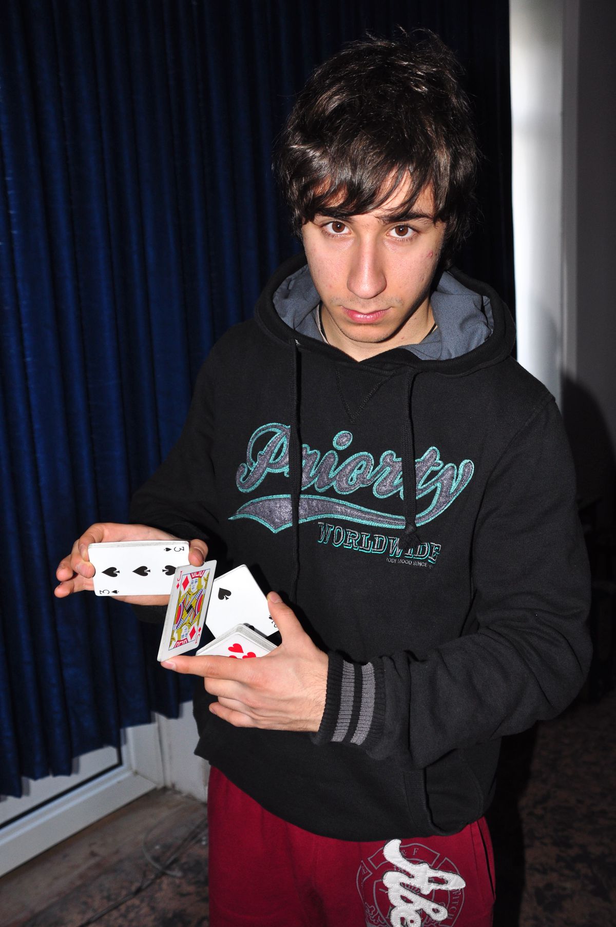 Çağın, Mentalizm ve Metal Bükmede Herkesi Şaşırtıyor