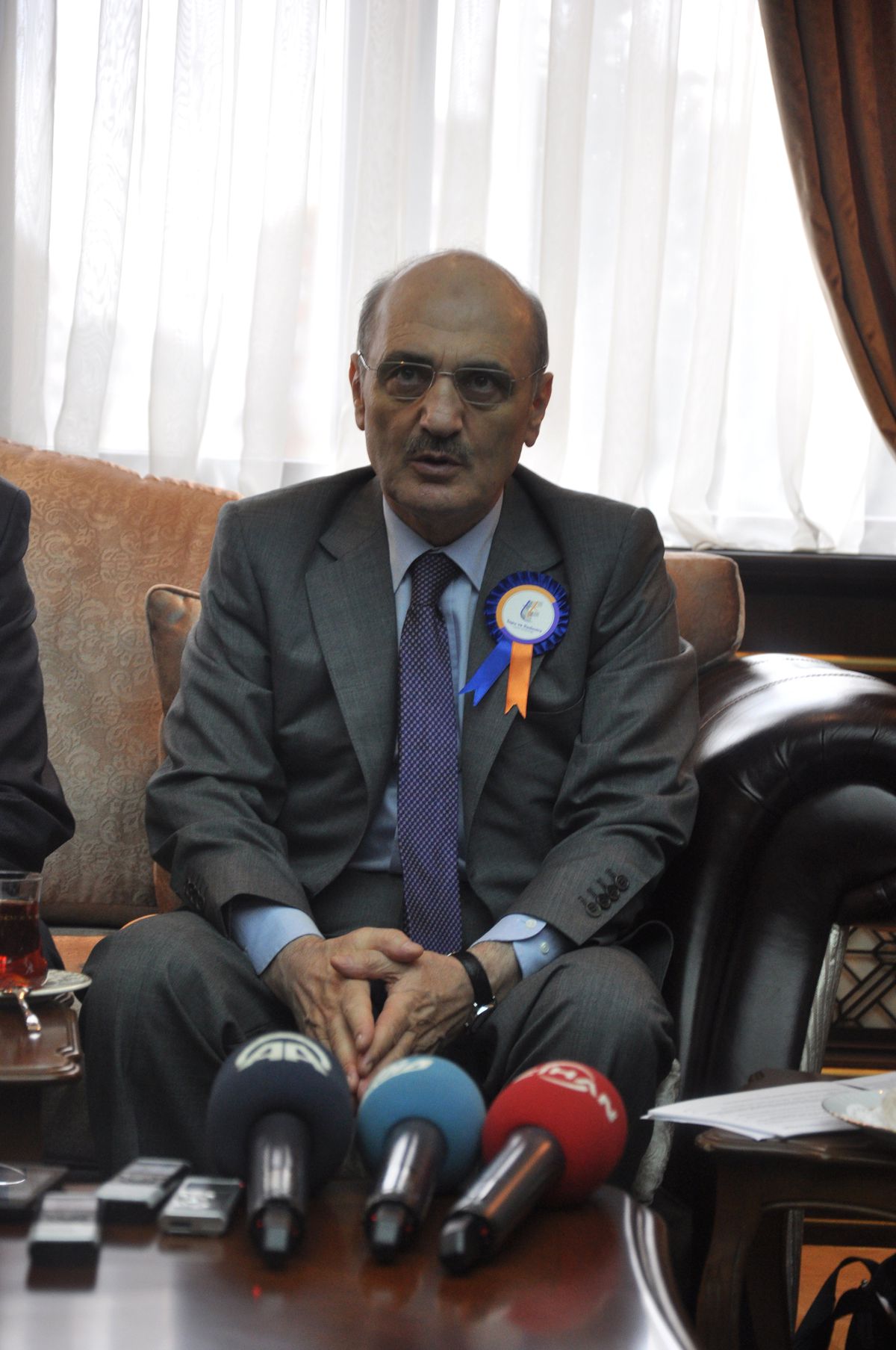Bakan Bayraktar\'dan, Vali Topaca\'ya Ziyaret