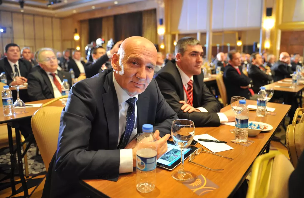 CHP Belediye Başkanları Toplantısı Devam Ediyor