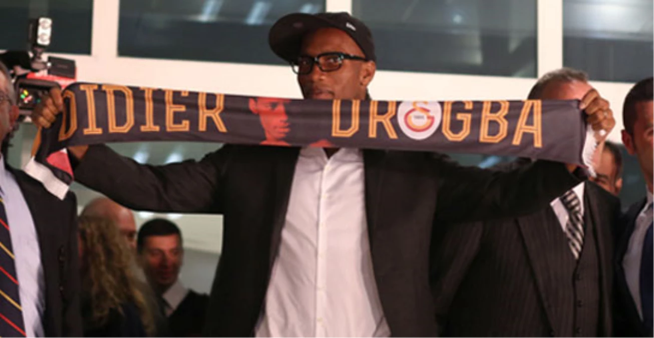 Didier Drogba Krallar Gibi Karşılandı