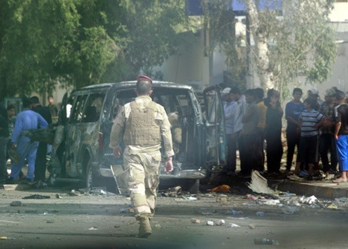 Irak\'ta Patlamalar: 10 Ölü, 35 Yaralı