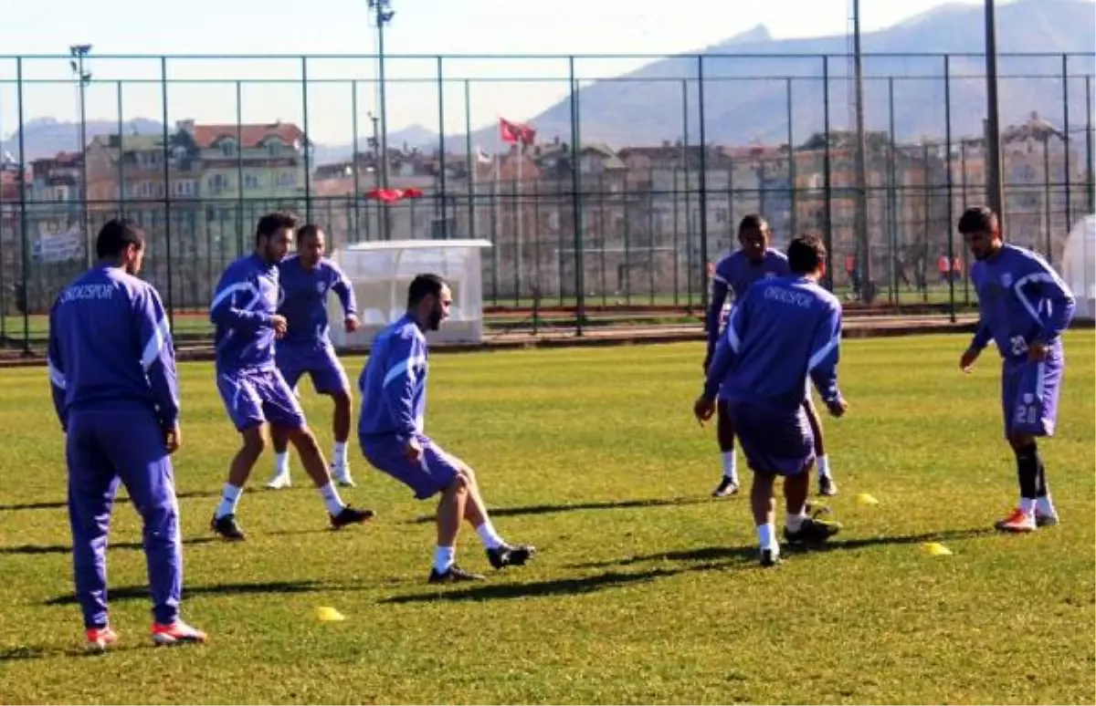 Orduspor\'un Son Antrenmanı Neşeli Geçti