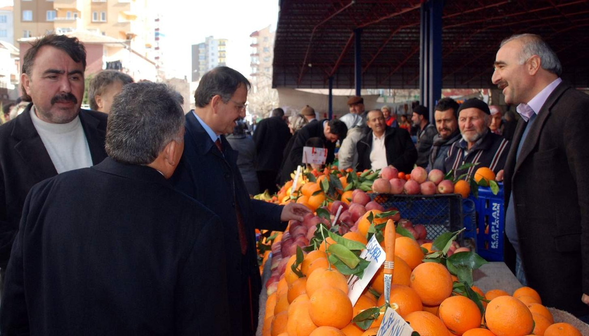 Özhaseki\'ye Aydınlıkevler\'de Büyük İlgi