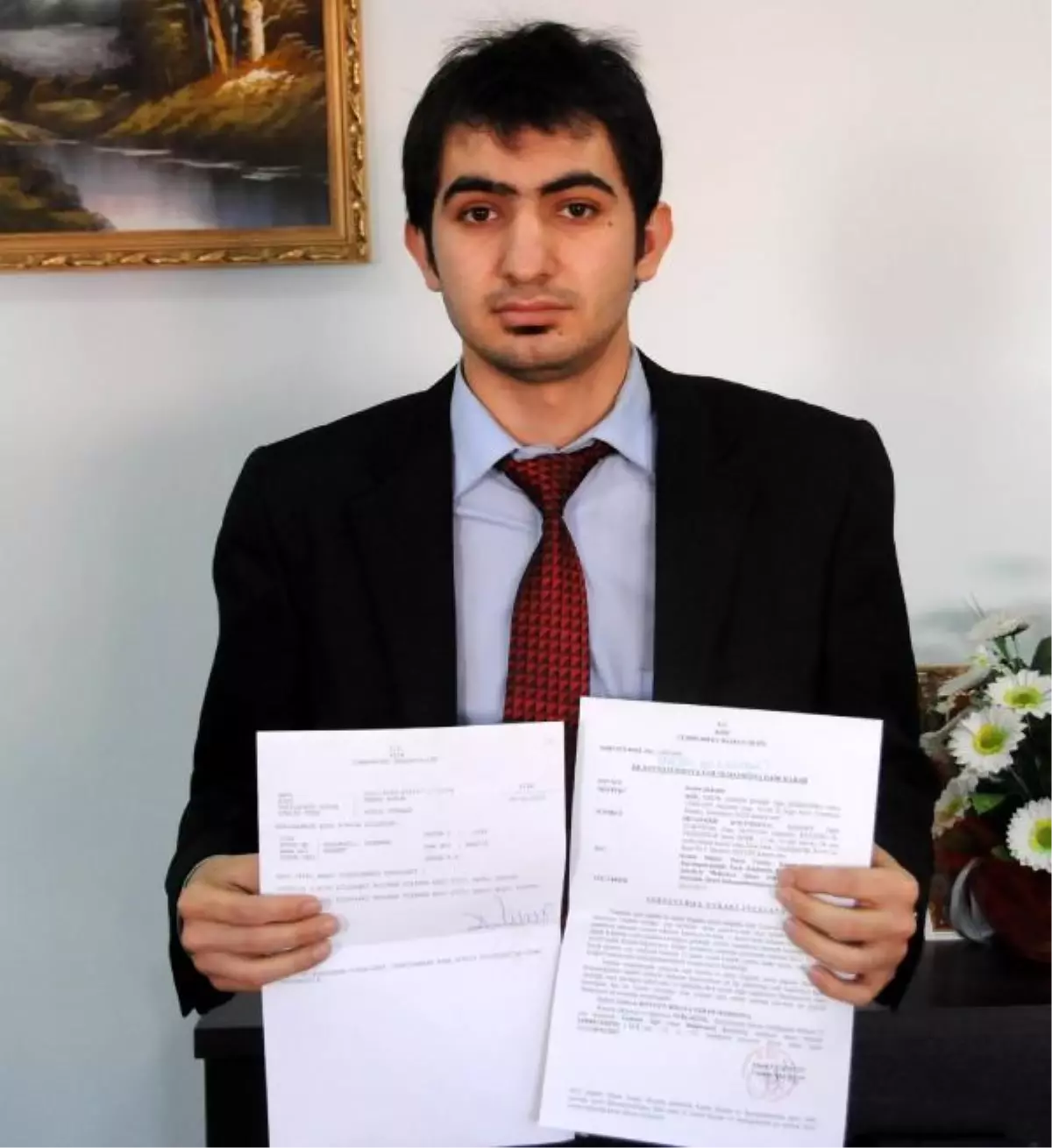 Polis Önce Hırsızlık Şüphelisi Gösterdi, Sonra Özür Diledi