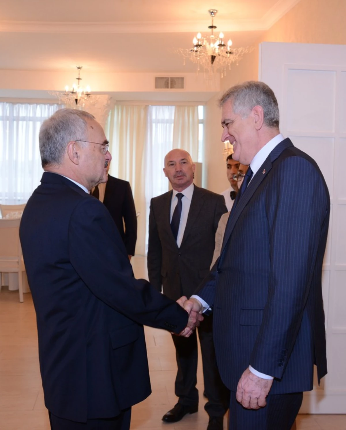 Sırbistan Cumhurbaşkanı, Aliyev ile Görüştü