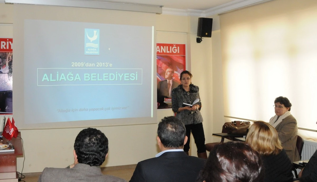 Aliağa Belediyesi\'nin 4 Yıllık İcraatı CHP İlçe Örgütüne Anlatıldı