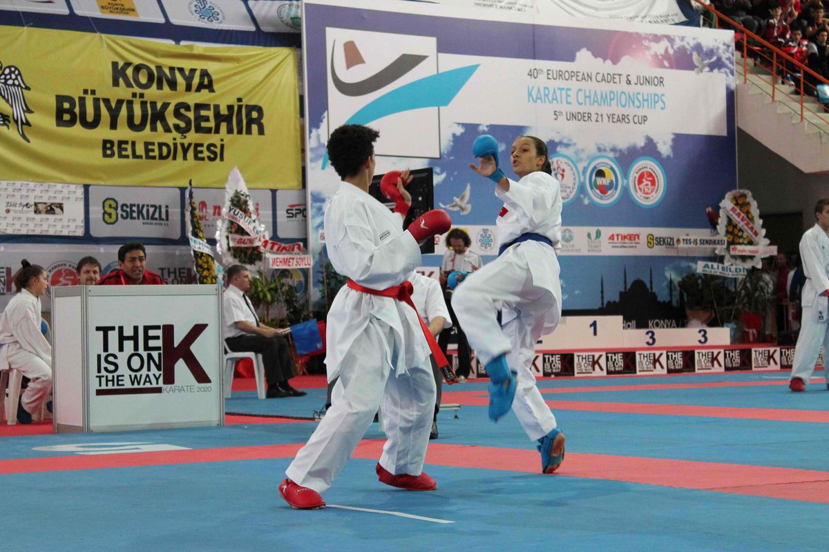 Başörtüsüyle Müsabakaya Çıkmadı