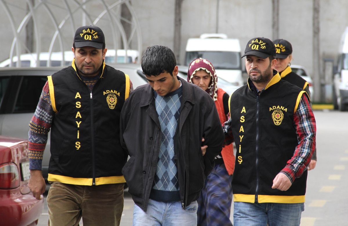 Bekçi Uyudu, Hırsızlar Lokantayı Soydu
