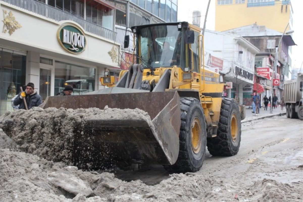 Erzurum\'da 66 Köy Yolu Ulaşıma Kapandı