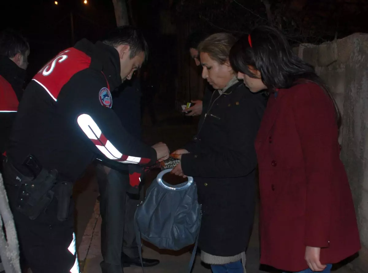 Esnafa Sahte Para Veren Şahıslar Yakalandı