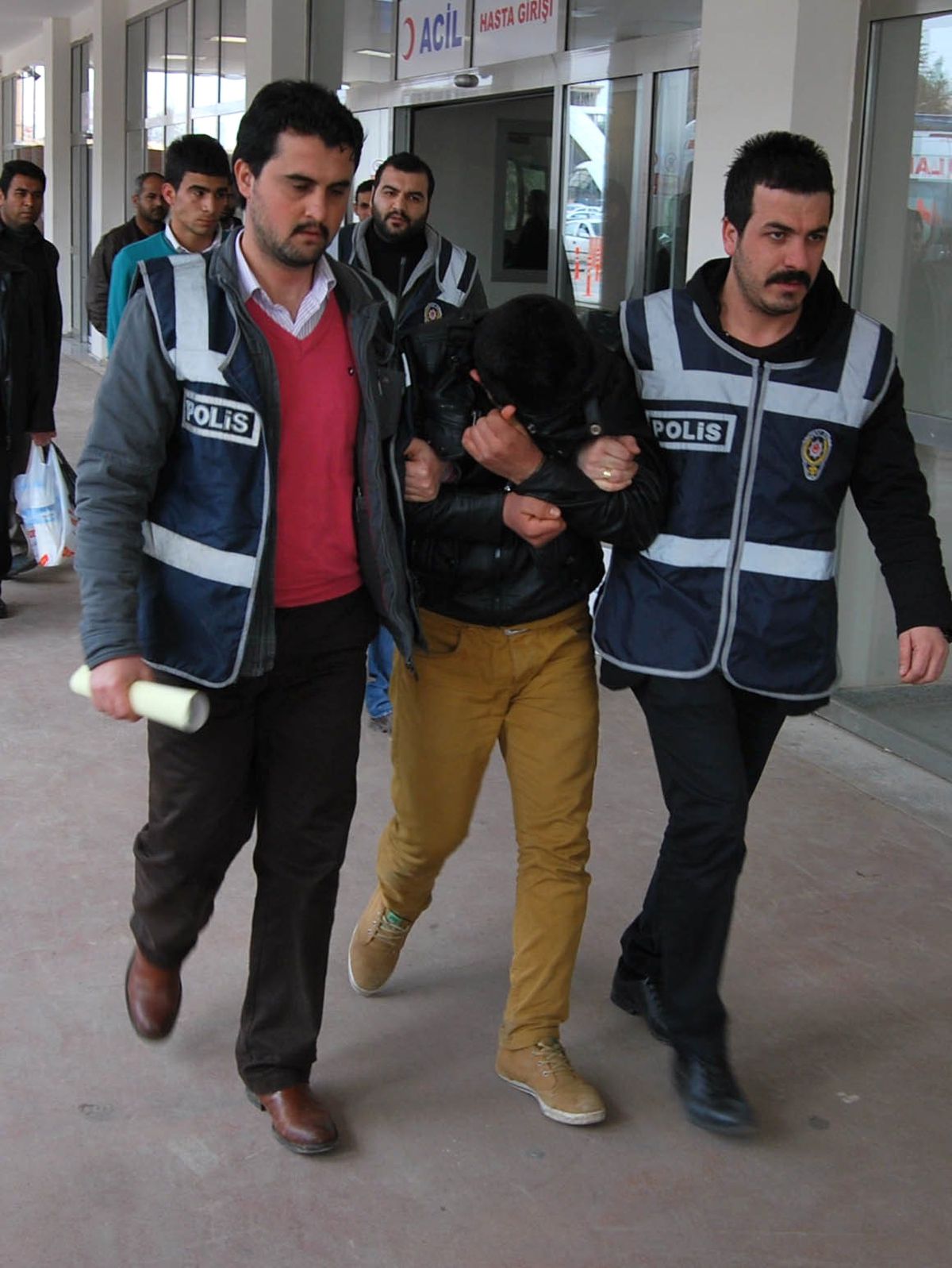 Hırsızlık Şüphelisi 3 Şahıs Yakalandı