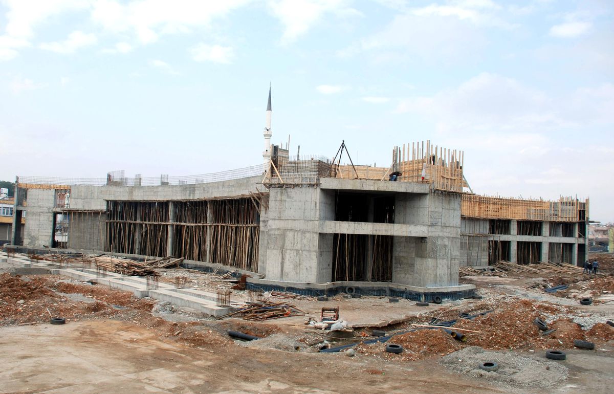 Kahta Otogarı Kaba İnşaatı Bitiyor