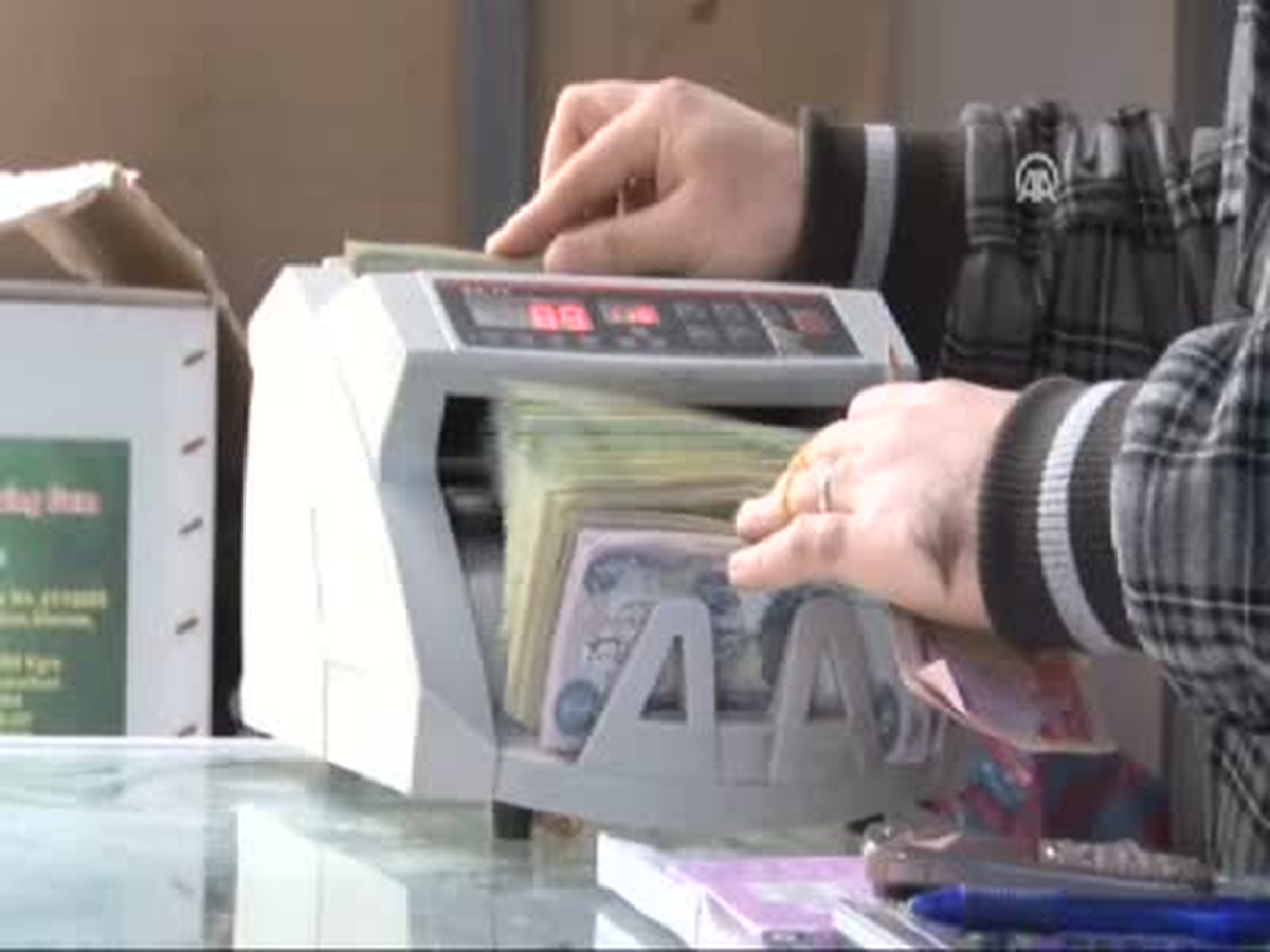Tezgahta Simit Değil Döviz Satılıyor