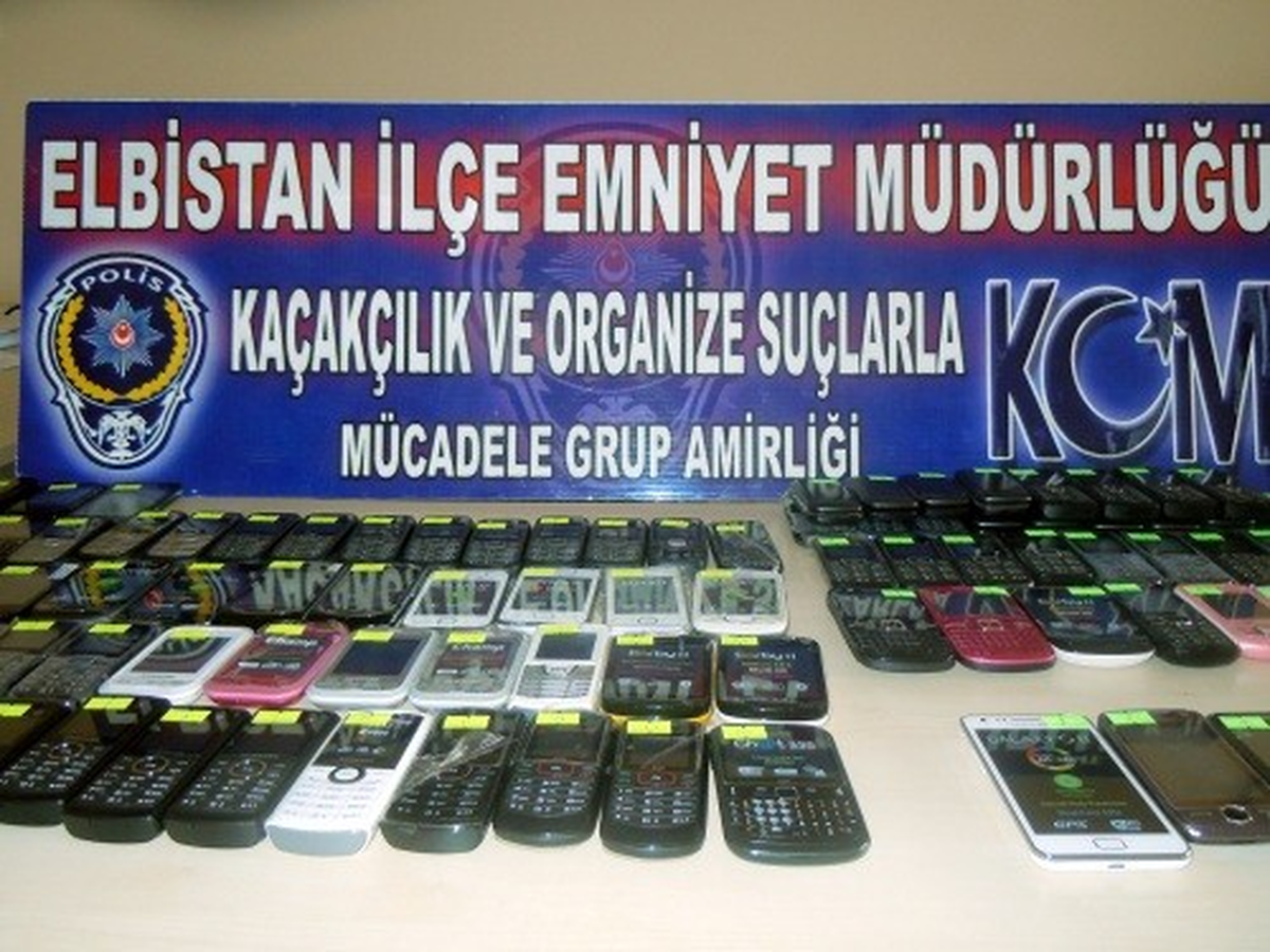 Elbistan\'da Kaçak Cep Telefonu Operasyonu