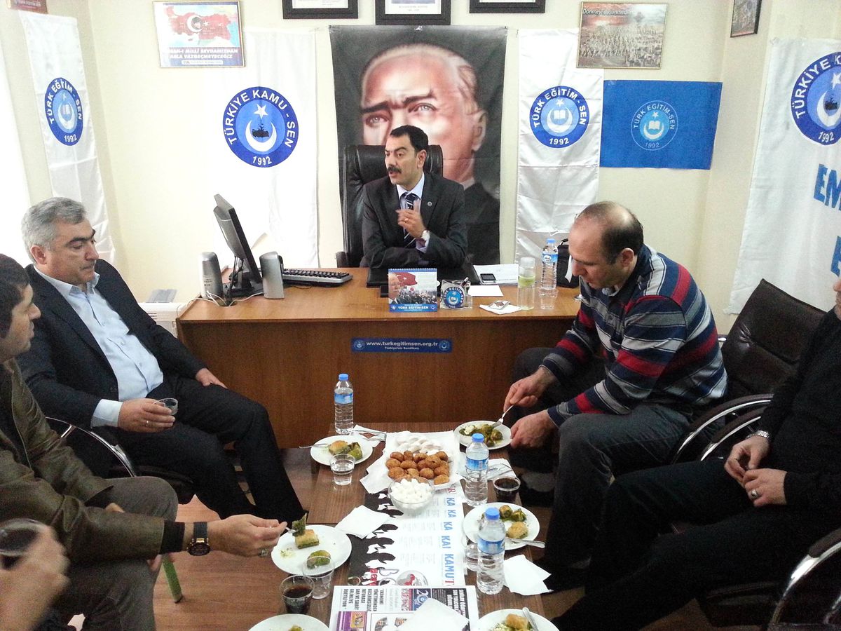 İl Milli Eğitim Müdürü Aslan, Türk Eğitim Sen\'i Ziyaret Etti