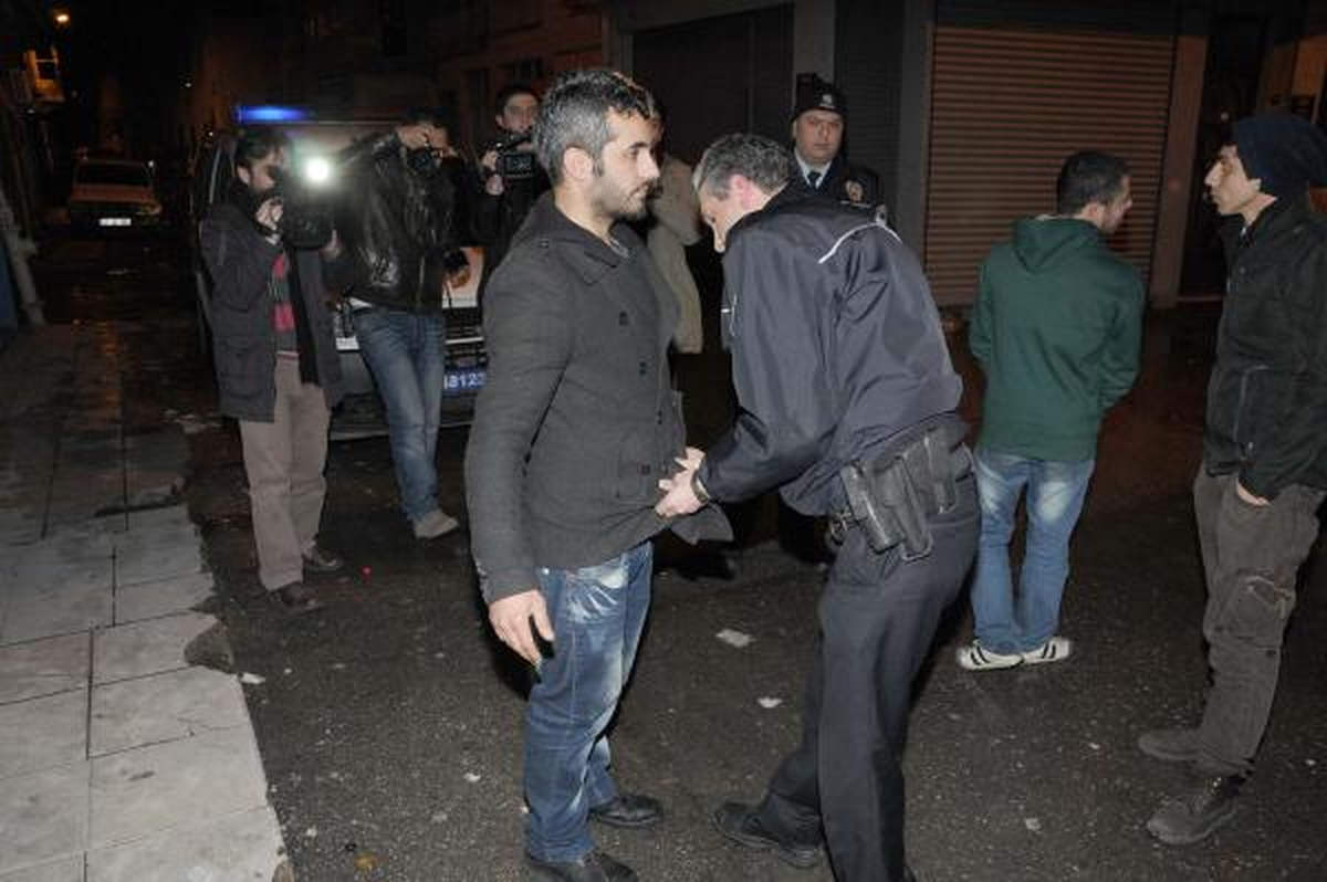 İzmir Polisinden Hafta Sonu Denetimi