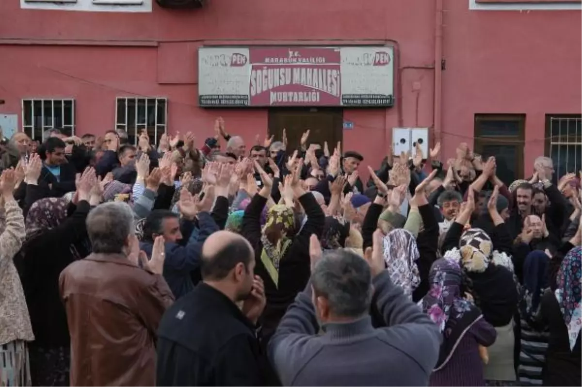 Mahalleliden \'Kentsel Dönüşüm\'e Protesto