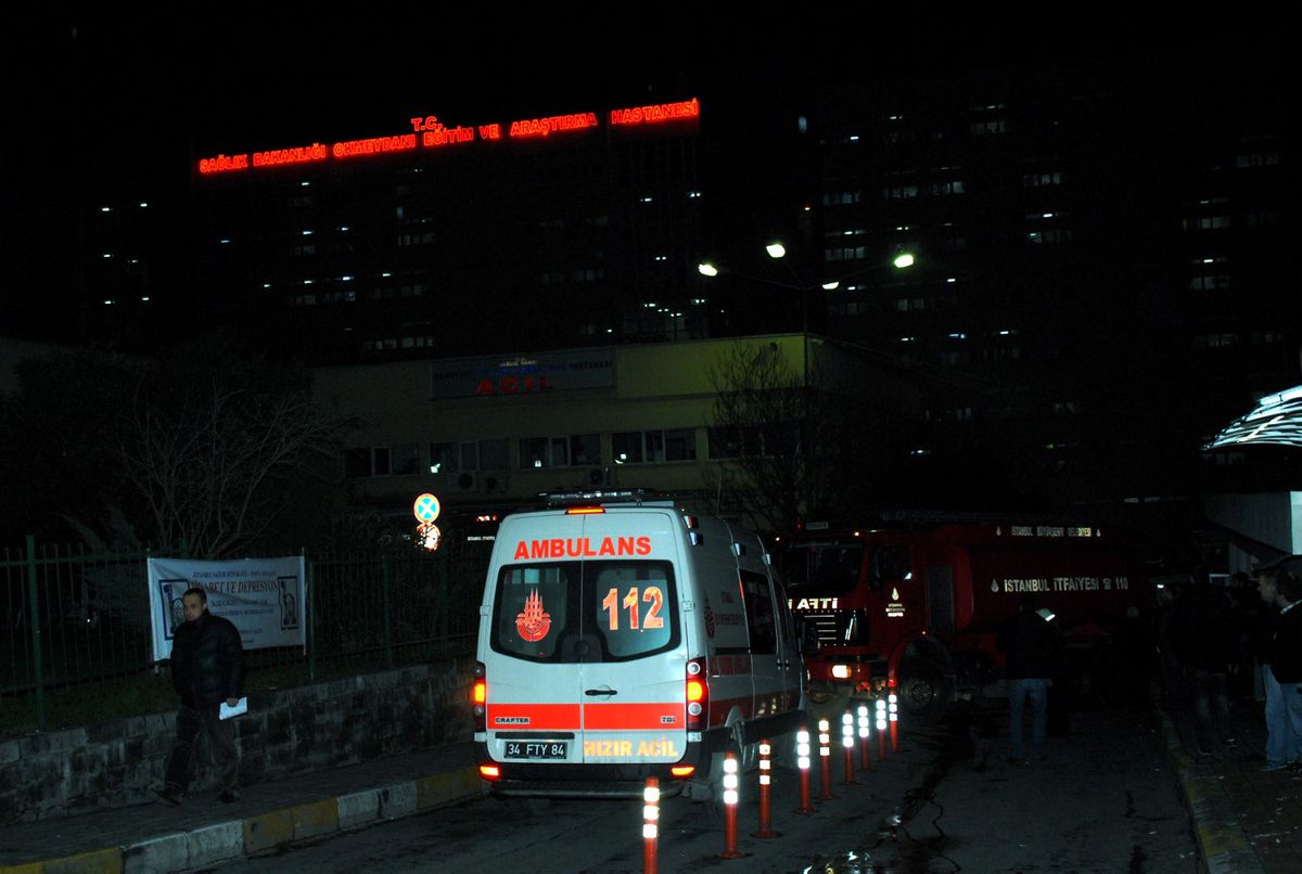 Okmeydanı Eğitim ve Araştırma Hastanesi\'ndeki Yangın
