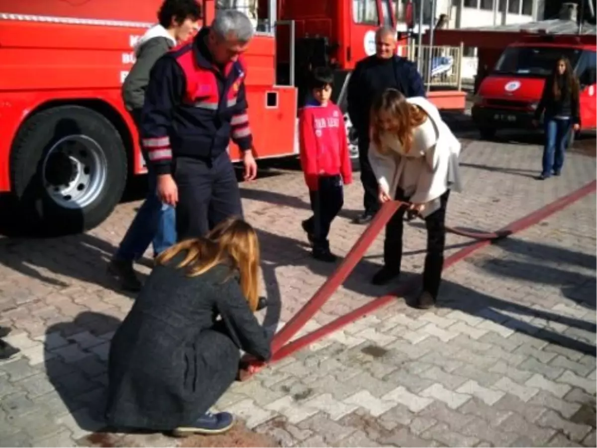 Gençlerden Gönüllü İtfaiyeciliğe İlgi Büyük